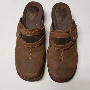 CLARKS Artisan Clog Mule Sz 10 Womens Brown Leather Shoe Slip On Button Slide